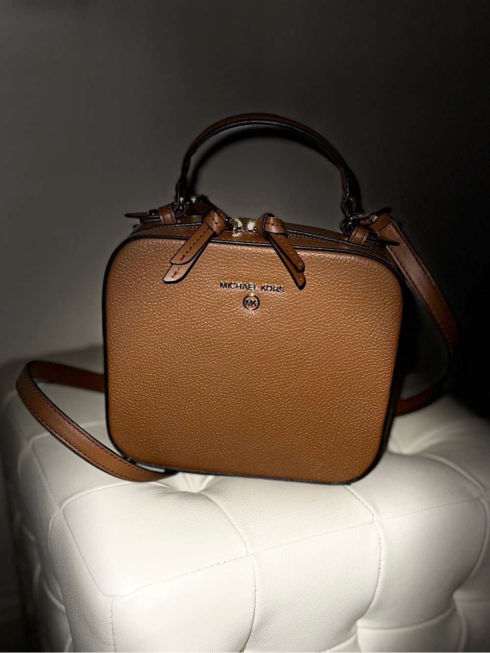 Michael Kors Tan Pebbled Leather Top-Handle Crossbody, 2 way MK bag , preloved:)